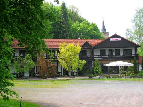Hostal Motel Zur Festwiese