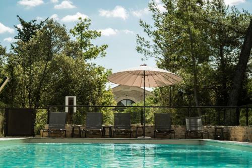 Hotel Les Cabanes Dans Les Bois
