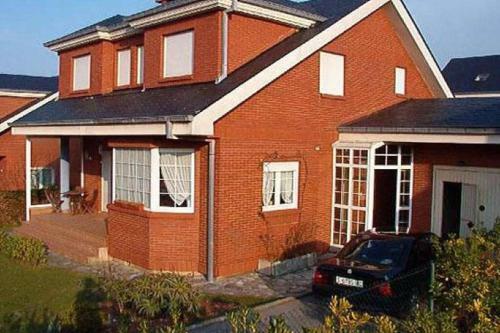 Casa A 50 Metros de Playa Con Piscina Cubierta