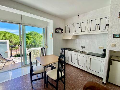 110 Apartment In Llan��