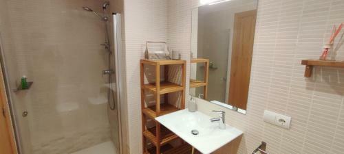 1568 Apartment In Llan��