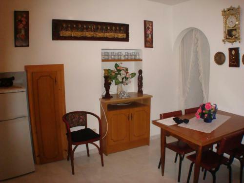 109 Apartment In Llan��