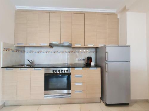 6485 Apartment In Llan��