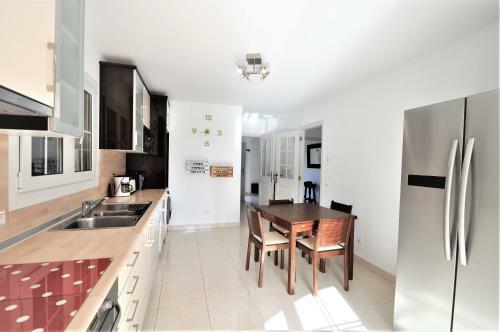 Villa With Private Pool And Garden Closed To Beach