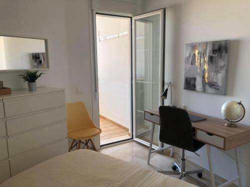 Delightful Apartment With Seaview