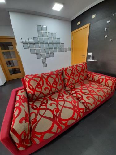 Apartamento Piso Nuevo En Moa�a