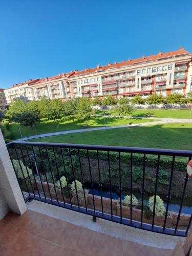 Apartamento Piso Nuevo En Moa�a