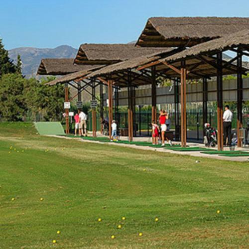 Apartamentos Playa Y Golf