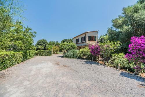 Villa With Private Pool Walking Distance To Town