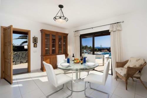 Villa Fernando Blanco By Villa Plus