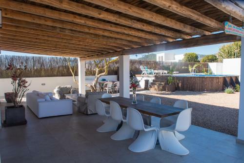 Casa Entera Sa Caleta!!