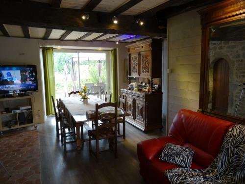 Hostal Datcha Bourguignonne