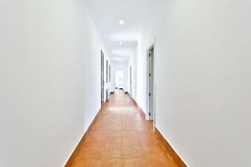 Yolo Spaces - Sotogrande - White House Villa