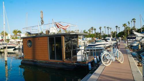 La Maison Bateau Sotogrande