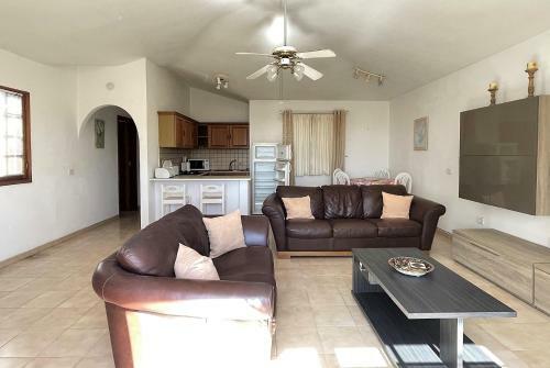 Amarilla Golf Suite