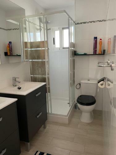 Three Bedroom Top Apartment By The Beach