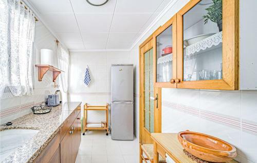 Awesome Apartment In Sueca With Wifi And 3 Bedrooms