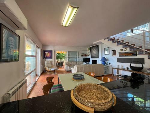 Casa Marimar La Mora