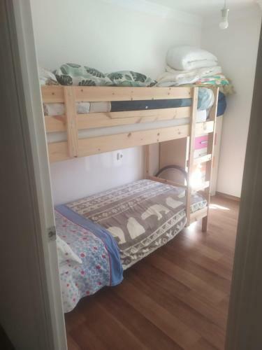 Apartamento Amplio Piso En Centro De Torre Del Mar