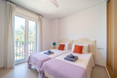 2 Bedroom Apartment With Pool Views - Co1422lt