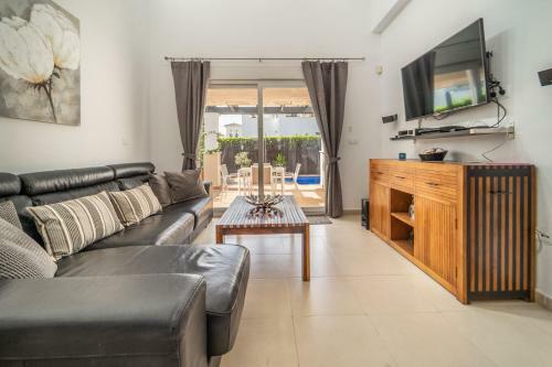 Villa With Private Pool - Lo4lt