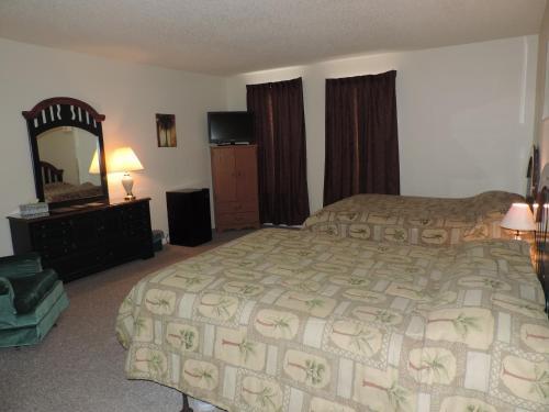 Hunters Lodge Motel