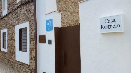 Casa Relojero