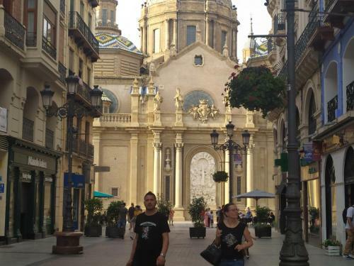 Apartamento Junto A La Basilica Del Pilar