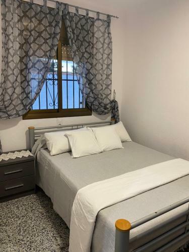 Un Apartamento En UNA Casa de 2 Apartamentos