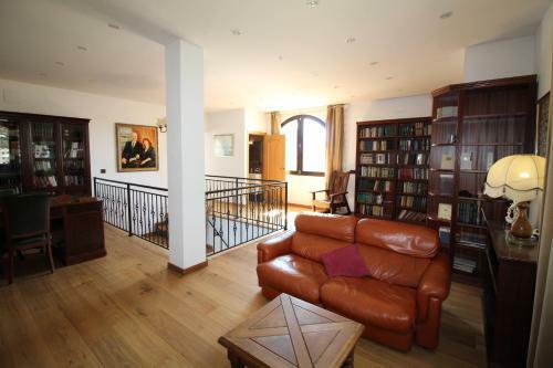 Apart-rent Villa Requesens
