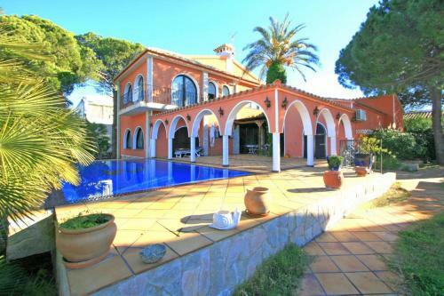 Apart-rent Villa Requesens