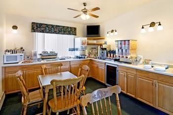 Motel Americas Best Value Inn Powell