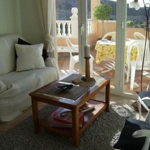 Sea View - 2-bed Apartment