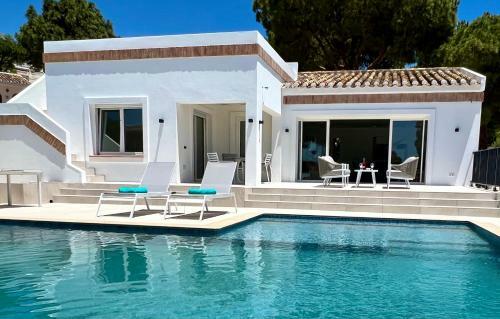 Luxury Villa With Private Pool, Close To Everything