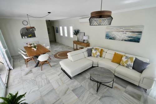 Villa With Separate Apartment