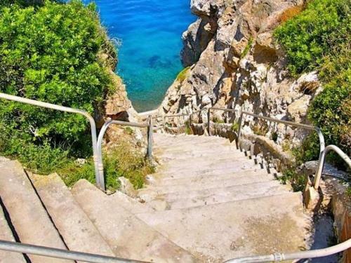 Pleasant Holiday Home In Llucmayor With Private Terrace