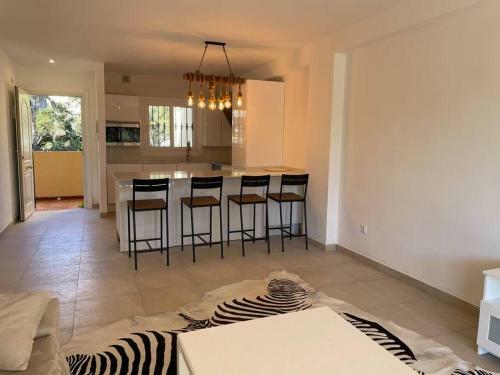 Apartamento Home Away From Home