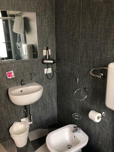Vinsea Hotel