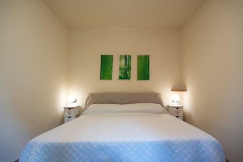 Italian Vacation Homes - Fonteno Panoramic Apartment