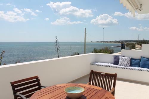 Casa Fronte Mare A Torre Vado 2