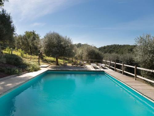 Rustic Holiday Home In Pontedera With Shared Pool