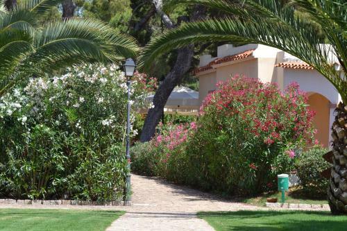 Hotel Porto Pino Club