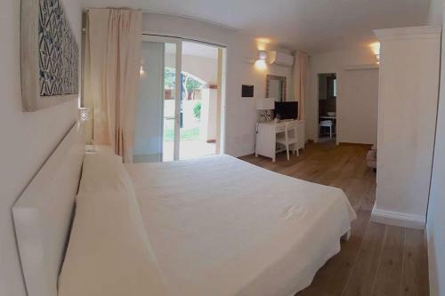 Hotel Porto Pino Club