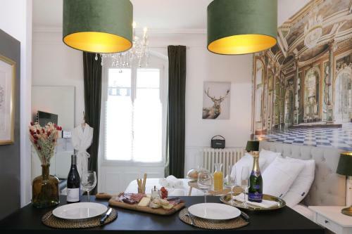 Apartamento Nouveau - La Marquise Cosy Flat - Jacuzzi - Senlis