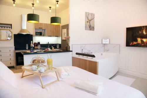 Apartamento Nouveau - La Marquise Cosy Flat - Jacuzzi - Senlis