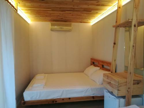 Hotel Holiday Box Club