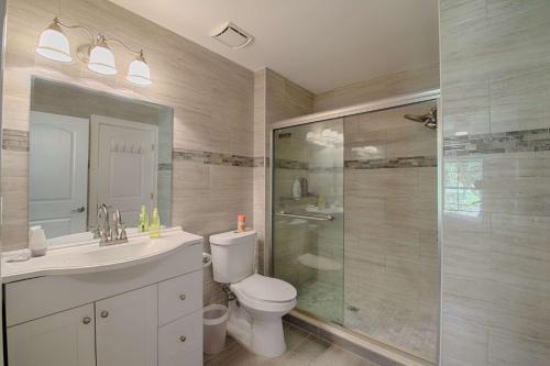 2701 Emerald Island