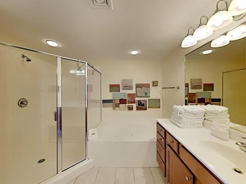 Apartamento Emerald Dolphin #1630