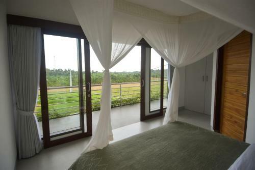 Bed & Breakfast Three Palms Medewi