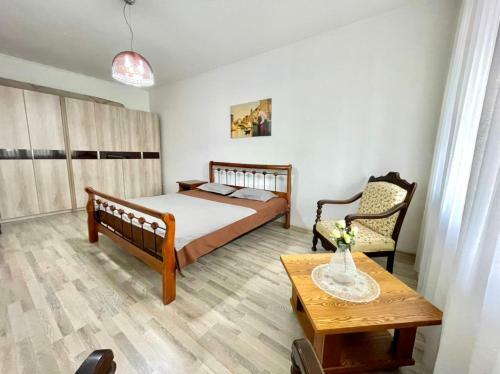 Top Apartments
